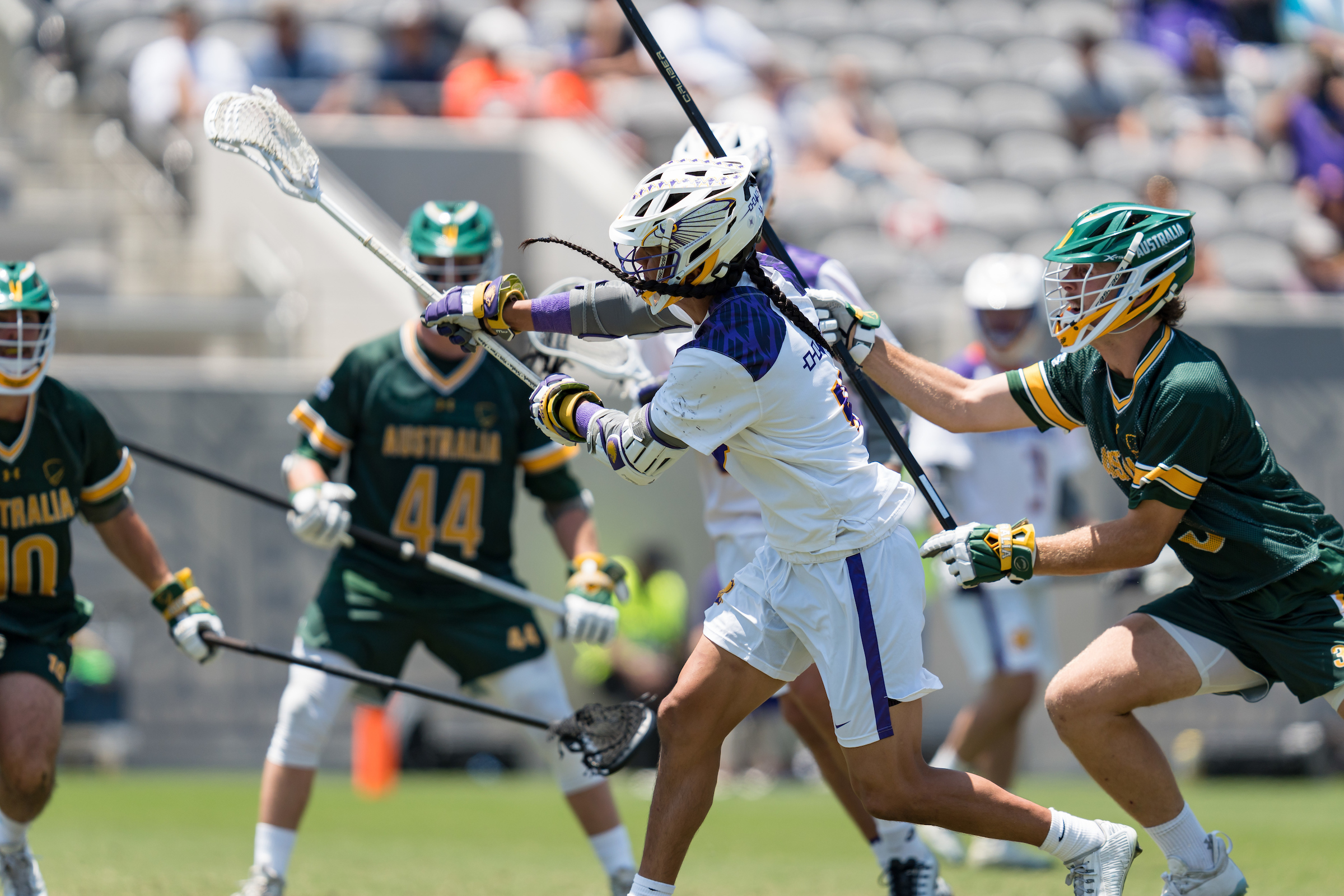 Haudenosaunee Nationals huddle during a game